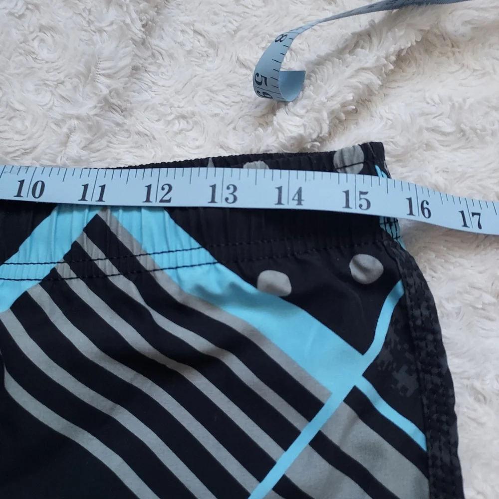 Quiksilver Black Gray Graphic Board Swim Trunk Shorts Surf Beach Pool Vacation